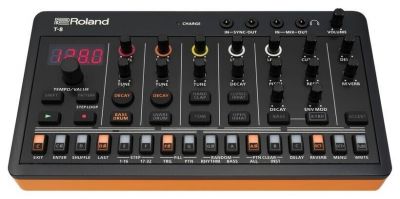 Roland - T-8