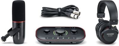 Focusrite - Vocaster Two Studio Podcast Set