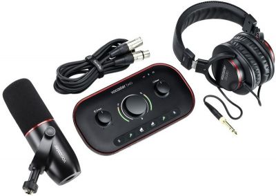 Focusrite - Vocaster Two Studio Podcast Set
